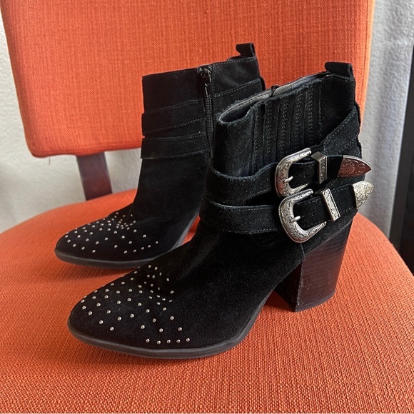 Steve Madden Shoes - Steve Madden Black Western Buckle Ankle Boots